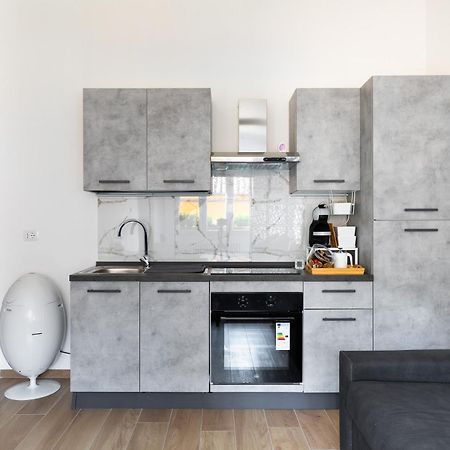 Apartamento La Dimora Degli Asinelli Bolonia Exterior foto